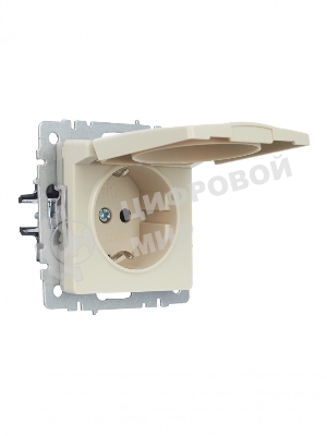 Розетка 1-местная IEK BRITE РСбш10-3-44-БрКр с заземлением, с защитными шторками и крышкой, 16А, IP44, бежевый