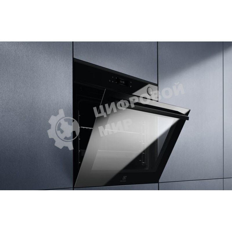 Встраиваемый духовой шкаф электрический Electrolux EOC8P39H черный