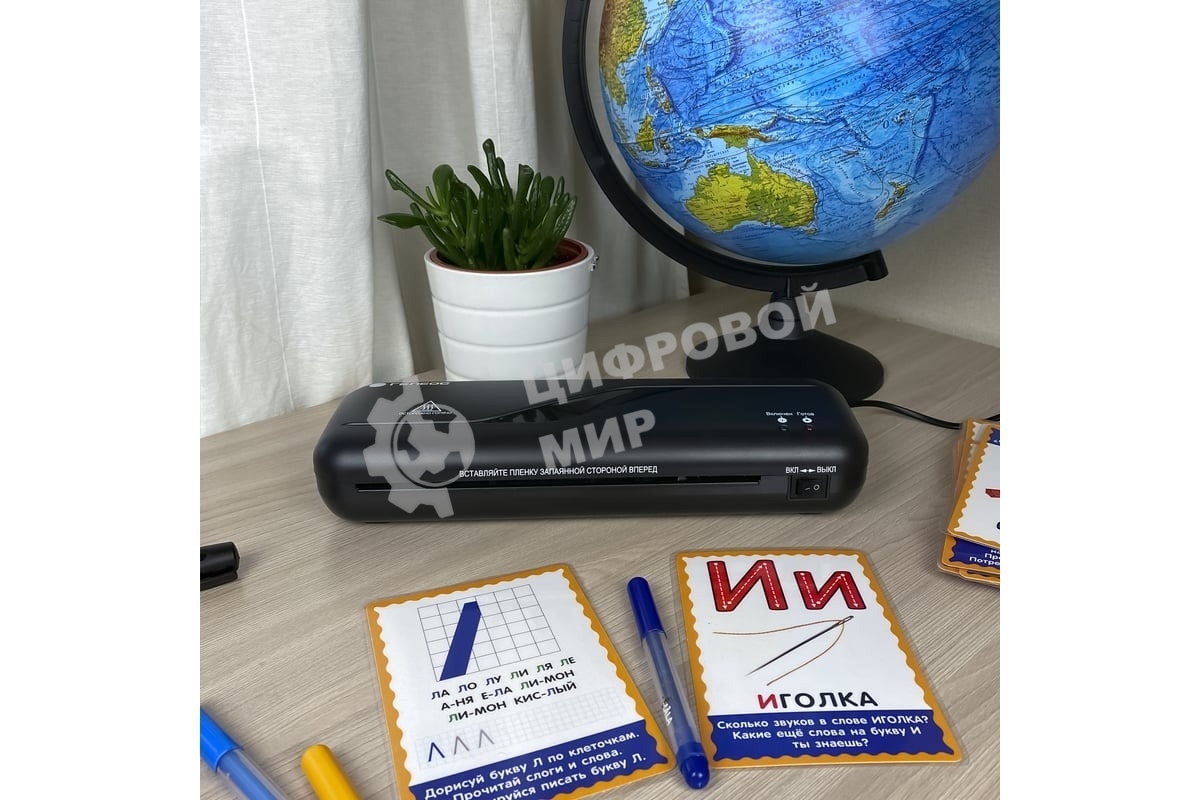 Ламинатор Гелеос ЛМ A4 Старт, А4, 2х150 (пленка 75-150мкм), 300 мм/мин, 2 вала, пласт. корпус, мах толщина 0,6мм