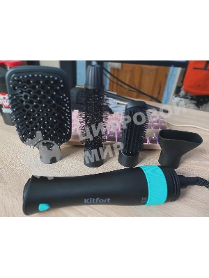 Фен-щётка Kitfort КТ-3236-1 фиолетовый/черный, 1000 Вт