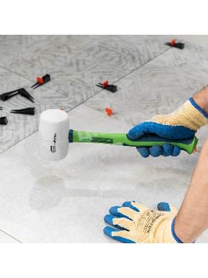 Киянка резиновая Сибртех 680 г, белая резина, фибергласовая рукоятка