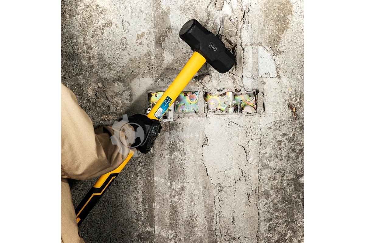 Кувалда Deli DL6914 5400гр Рукоятка из высокопрочного стекловолокна