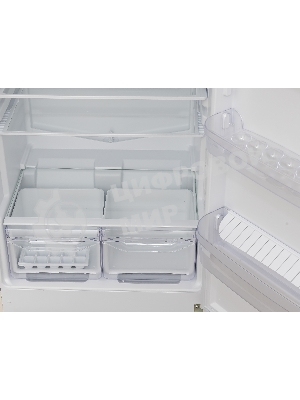 Холодильник Indesit TIA 14 E Бежевый двухкамерный 194/51 л морозилка сверху, капельная система