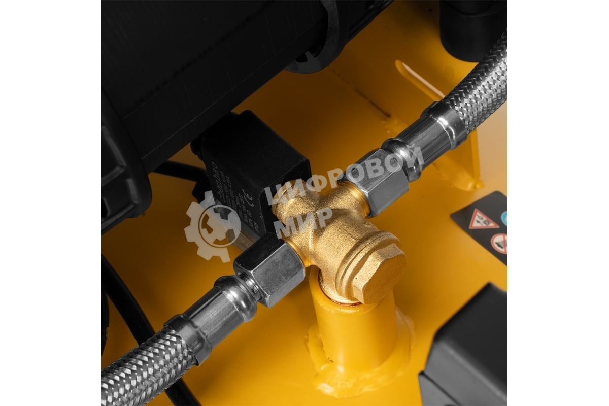 Компрессор безмасл. малошумн. DLP-4500/150, 4,5 кВт, 3х1,5 кВт,150 л, 2850 об/мин,750 л/мин Denzel