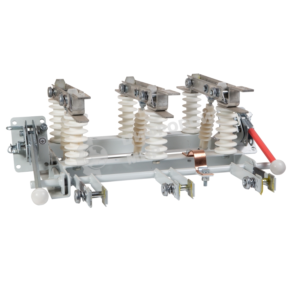 Разъединитель РВЗ-10/630-III в комплекте с приводами и вилками