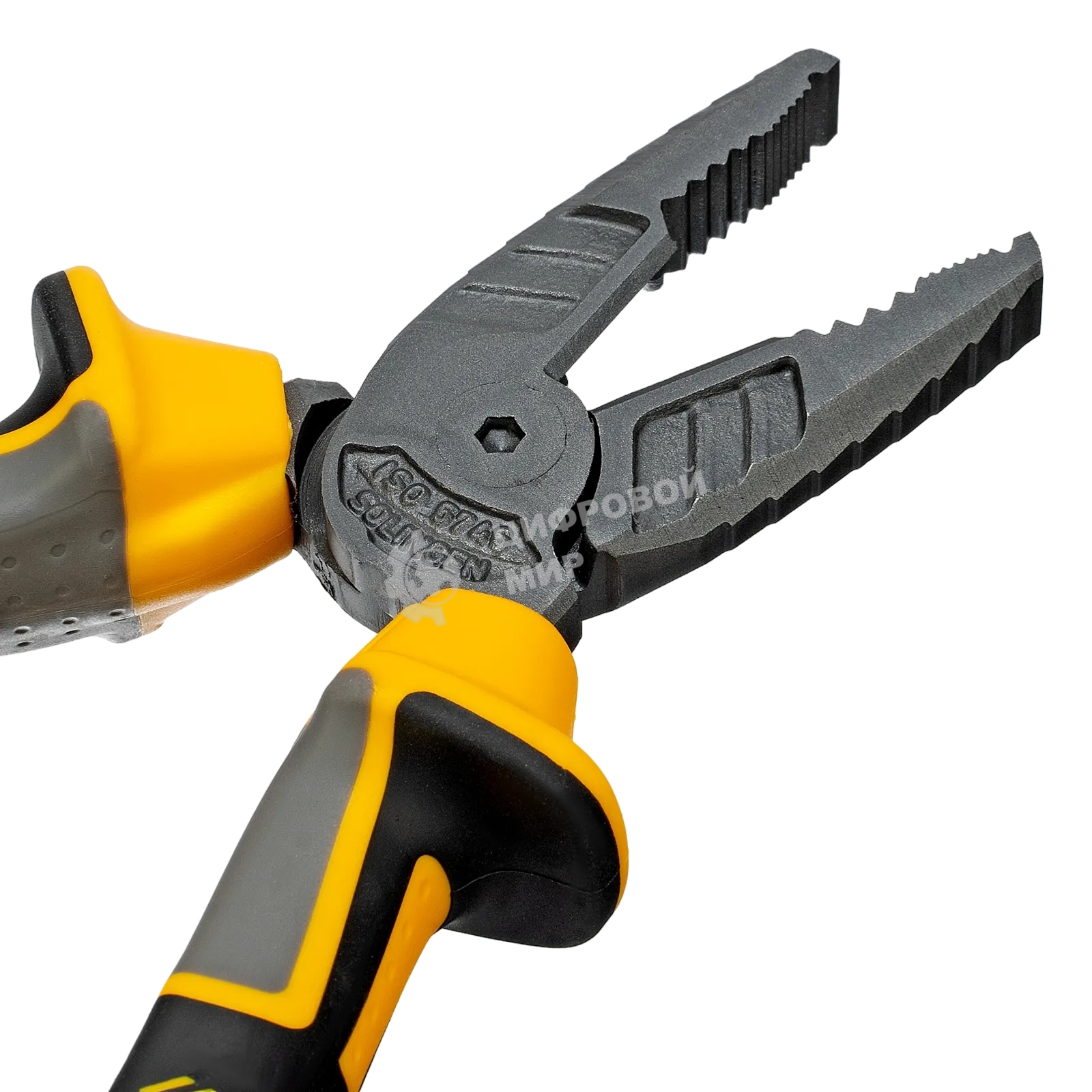 Плоскогубцы комбинированные Denzel 165 мм, трехкомпонентные рукоятки