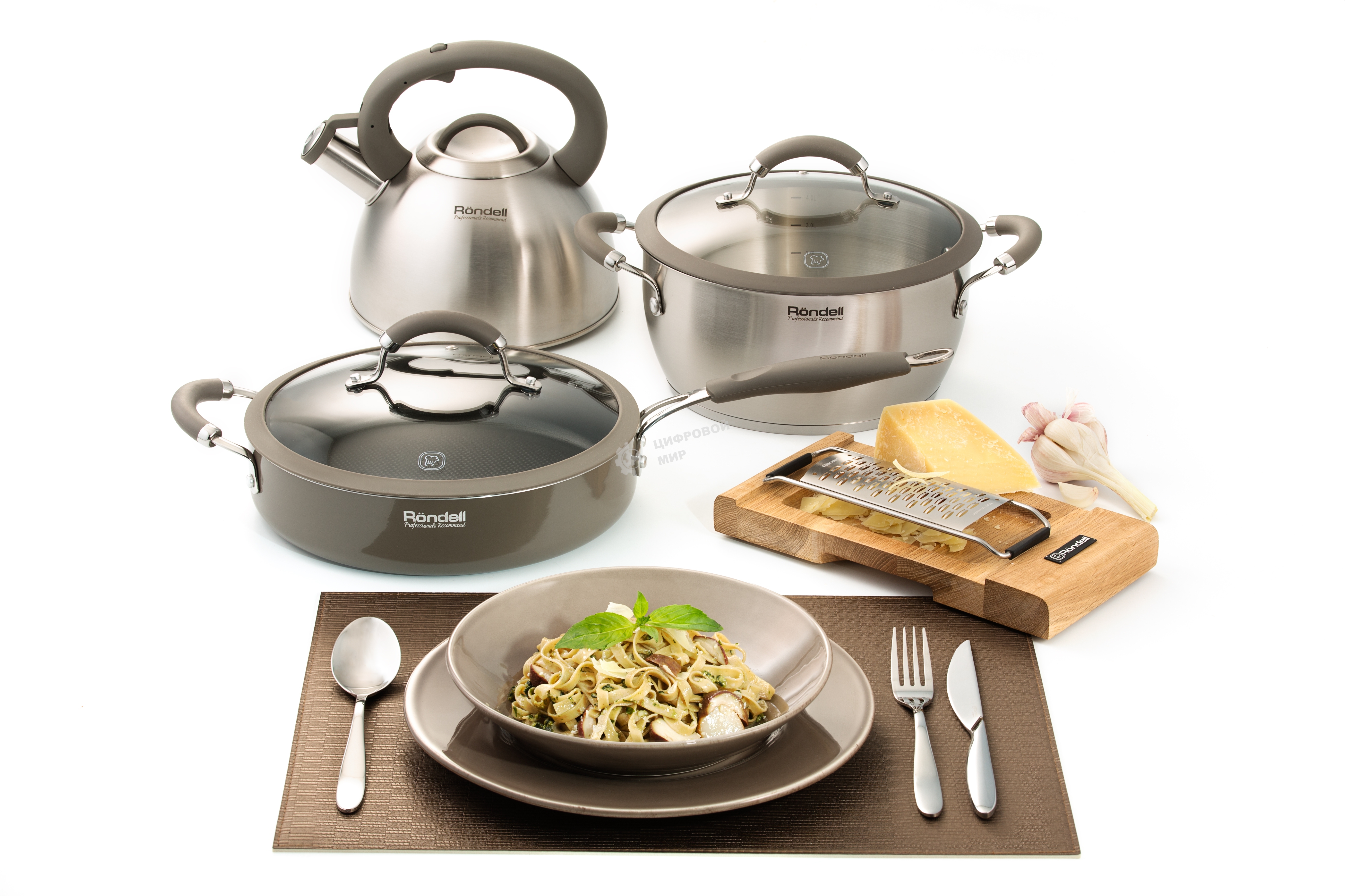 Чайник Rondell Balance RDS-434 3 л. стальной