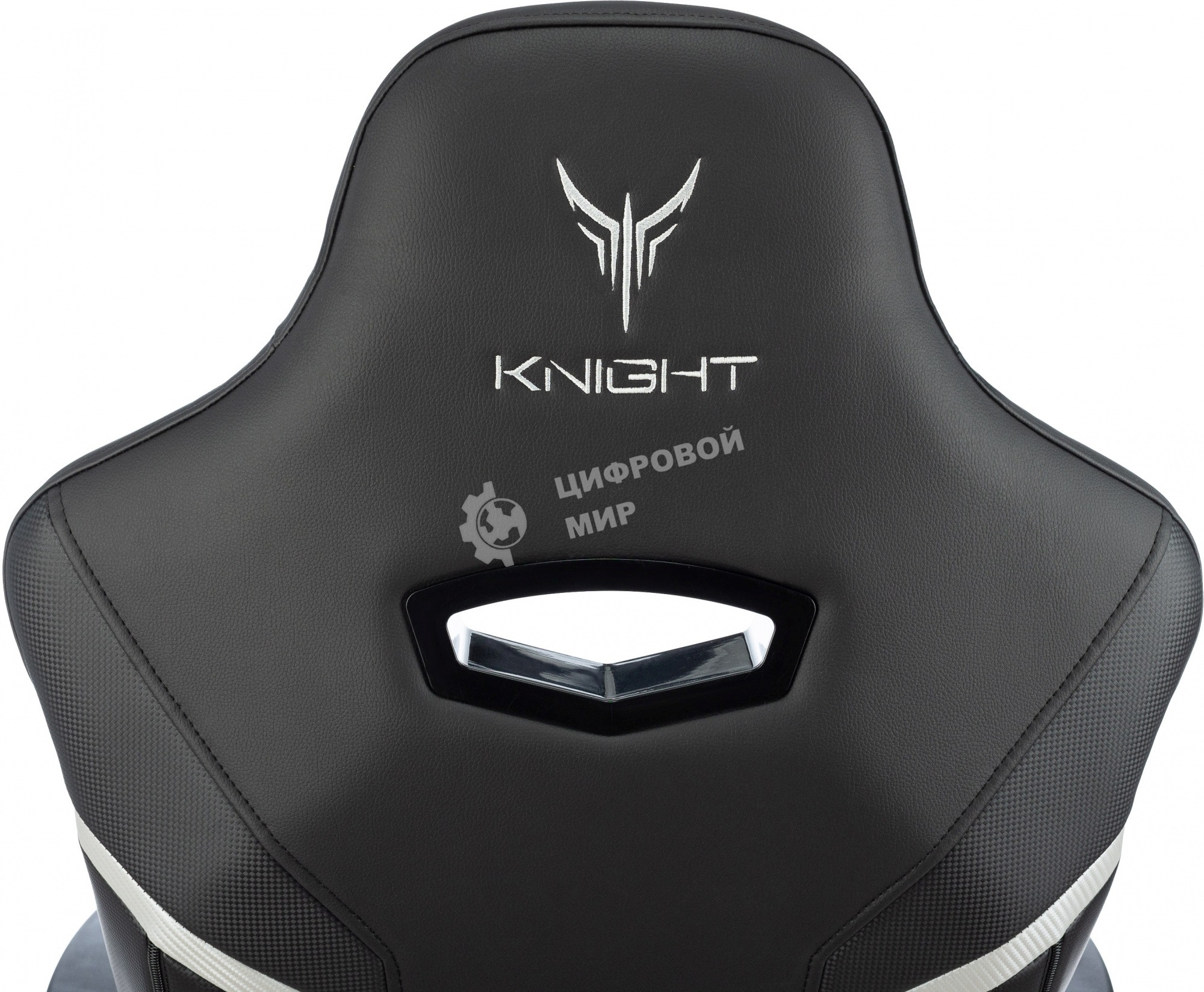 Кресло игровое Knight Thunder 5X черный эко.кожа крестов. металл