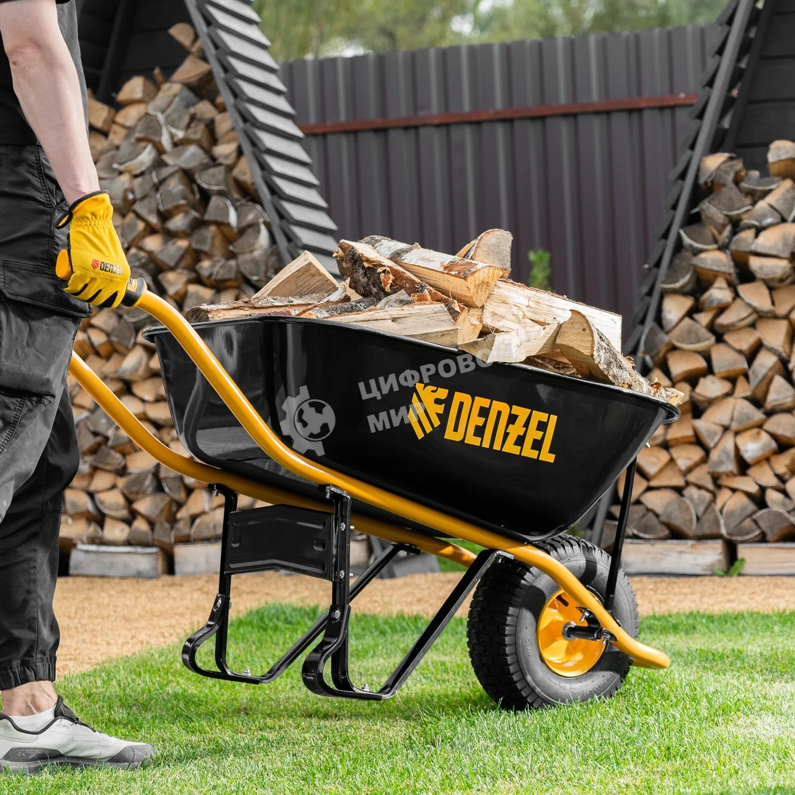 Тачка строительная Denzel усиленная, объем 130 л, 230 кг, колесо 15х6.00-6