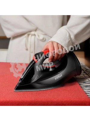 Утюг Kitfort КТ-2620 черный/красный