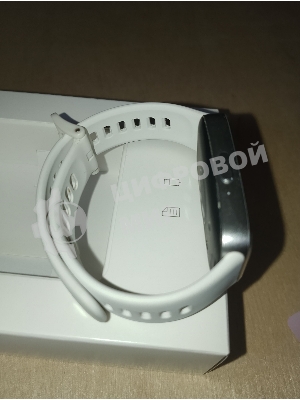 (Б/У) Фитнес-браслет HUAWEI BAND 10 WHITE 55020ELD NOR-B29 [Cм.описание!]