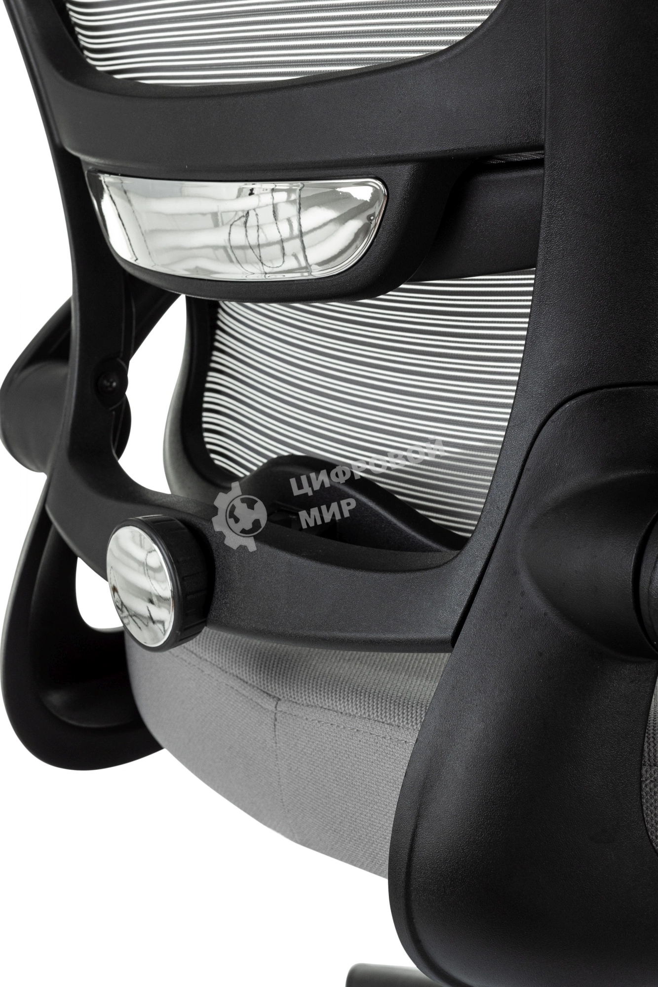 Кресло руководителя Бюрократ Sigma 1 серый, сетка/ткань, крестов. пластик