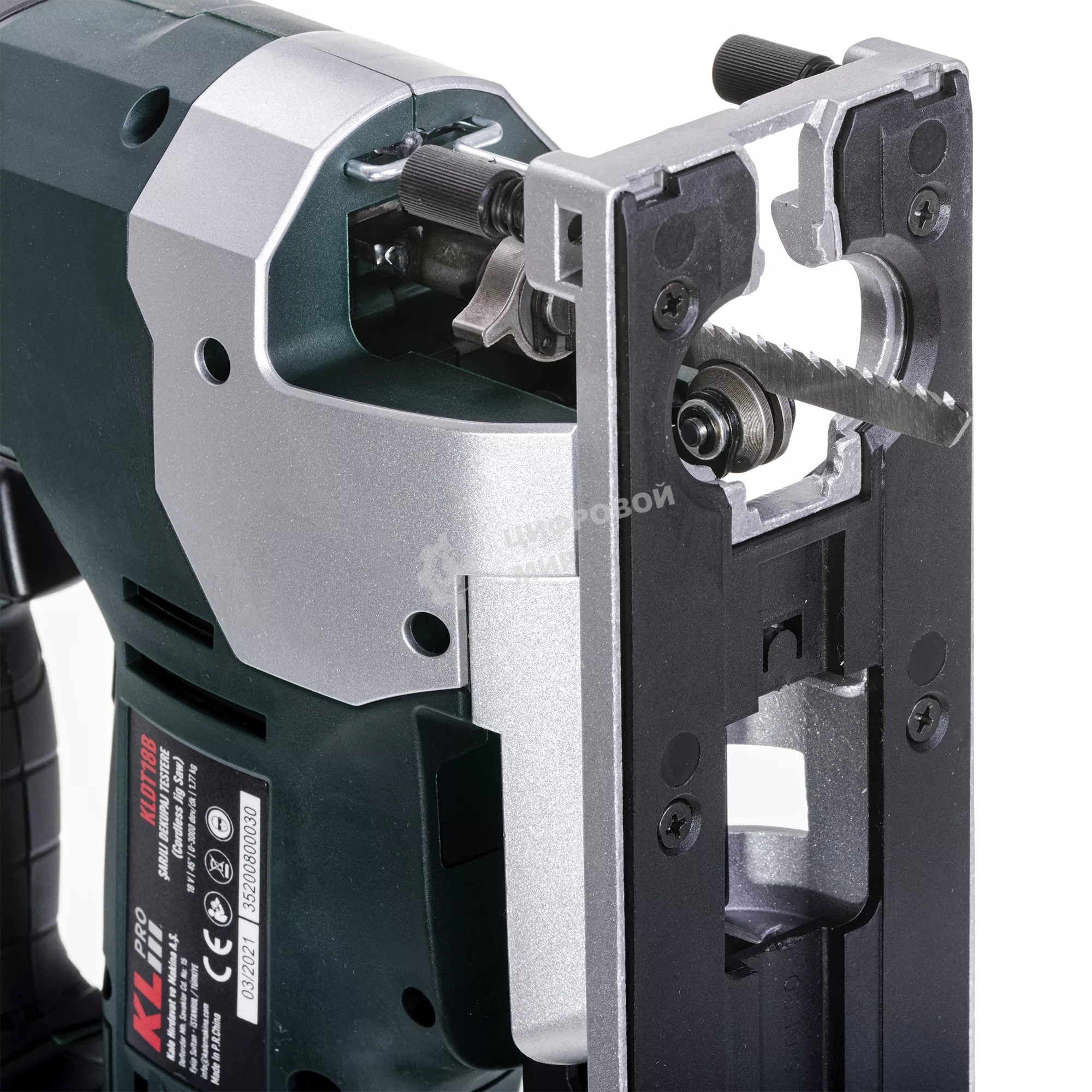 Лобзик электрический профессиональный бесщеточный KLPRO KLDT18B-20 (18В, Li-ion-2шт, 2.0А·ч, патрубок для пылесоса, полотна (дерево/металл, З/У, кейс)