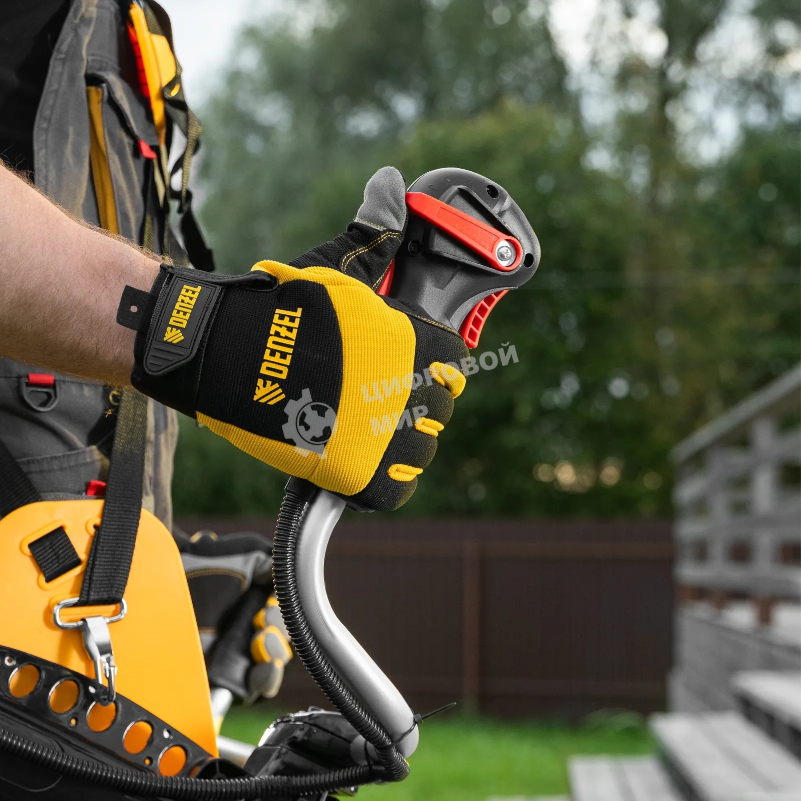 Триммер бензиновый Denzel DGT-52-PRO, анти-вибро, 52 см3, неразъем, состоит из 2 частей