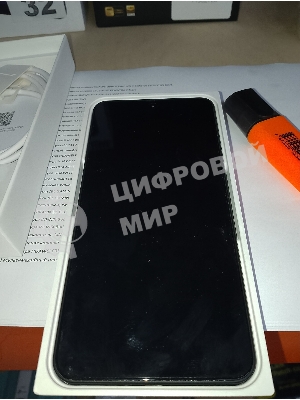 (Б/У) Мобильный телефон NOTHING PHONE (3a) PRO 12/256 INTL BLACK [Cм.описание!]