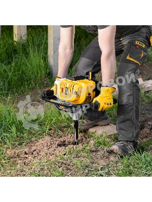 Мотобур Denzel DX-52 объем двигателя 52 см3, соединение 20 мм, без шнека