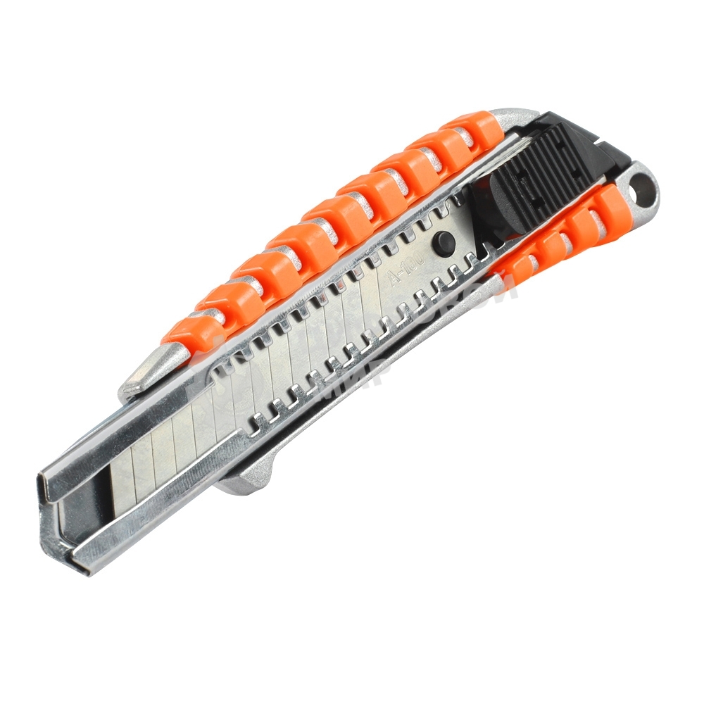 Нож строительный PATRIOT CKP-183, с выдвижным сегментированным лезвием, автофиксатор, двухкомпонентный алюминиевый корпус, 18мм