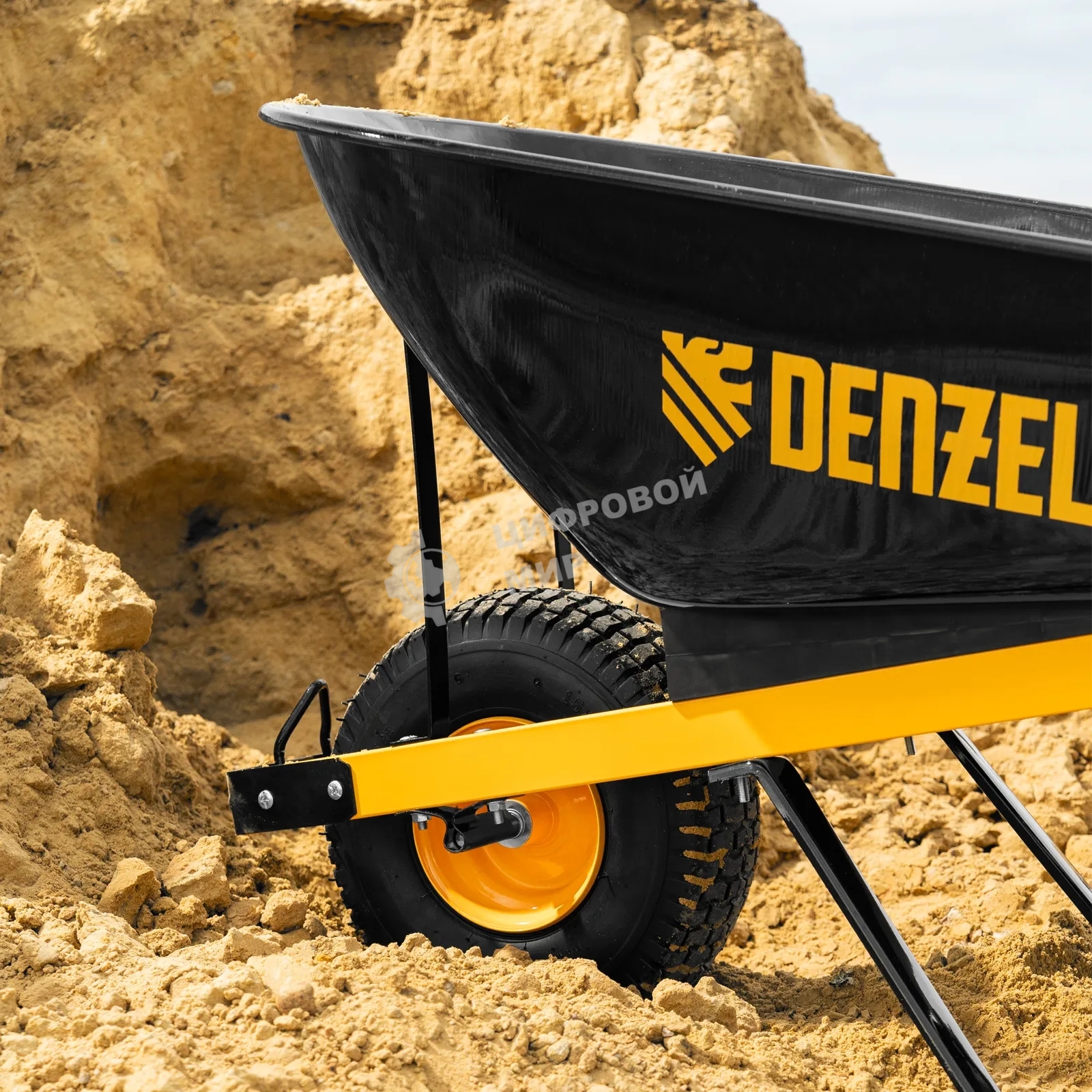 Тачка строительная Denzel усиленная, объем 140 л, 230 кг, колесо 15х6.00-6