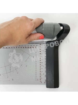 Резак дисковый Heleos РРA4-1 A4/13лист./330мм/ручн.прижим