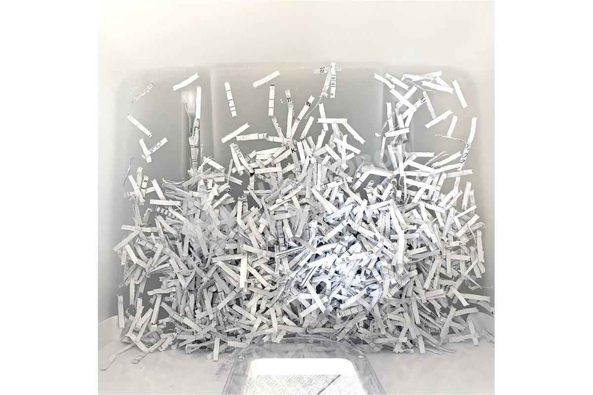 Шредер Office Kit S210N 3,9x38 белый (секр.P-4) фрагменты 16лист. 35лтр. скрепки скобы пл.карты CD