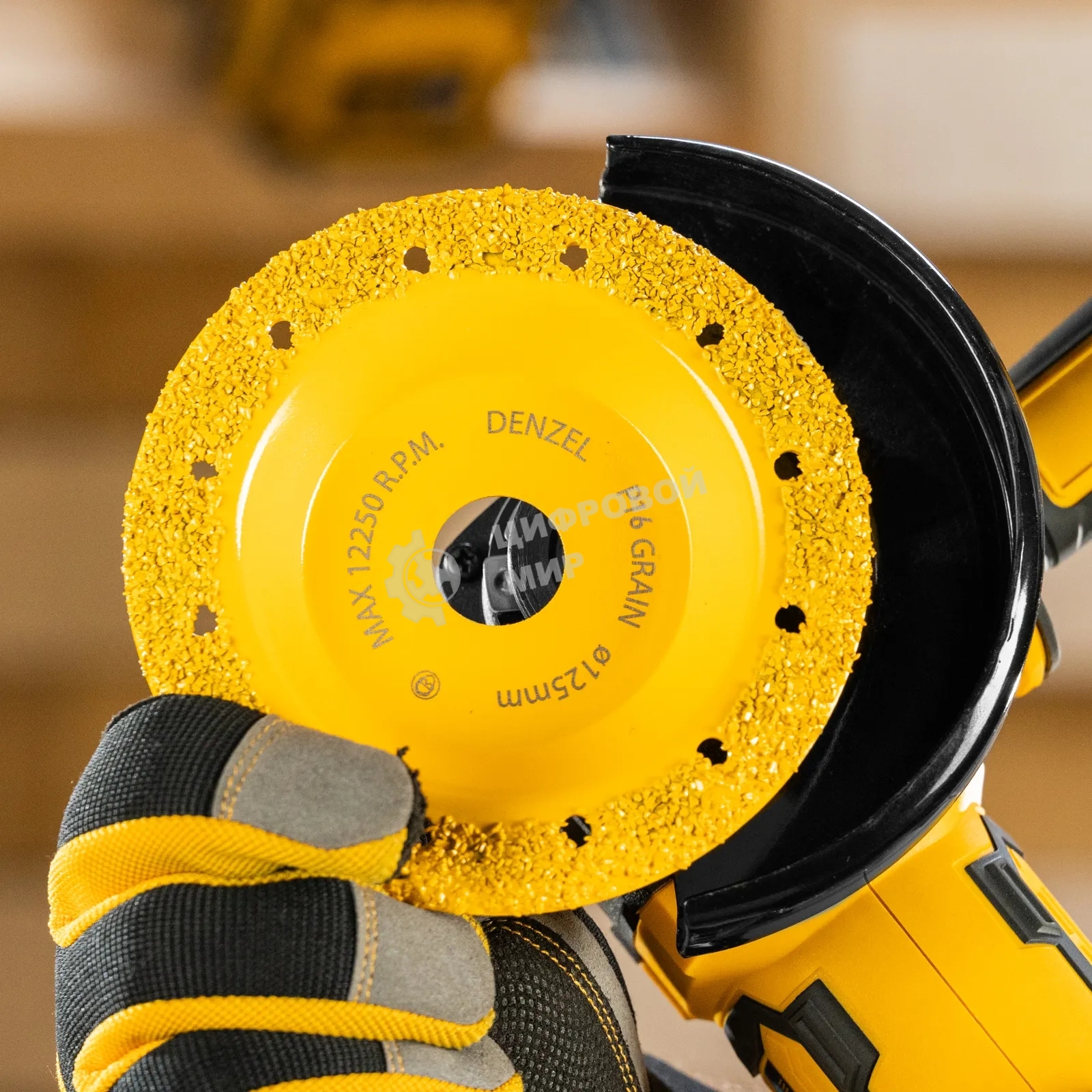 Чашка твердосплавная зачистная Denzel 72977 125 мм, наклонная, среднее зерно #16