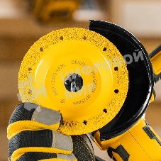 Чашка твердосплавная зачистная Denzel 72977 125 мм, наклонная, среднее зерно #16