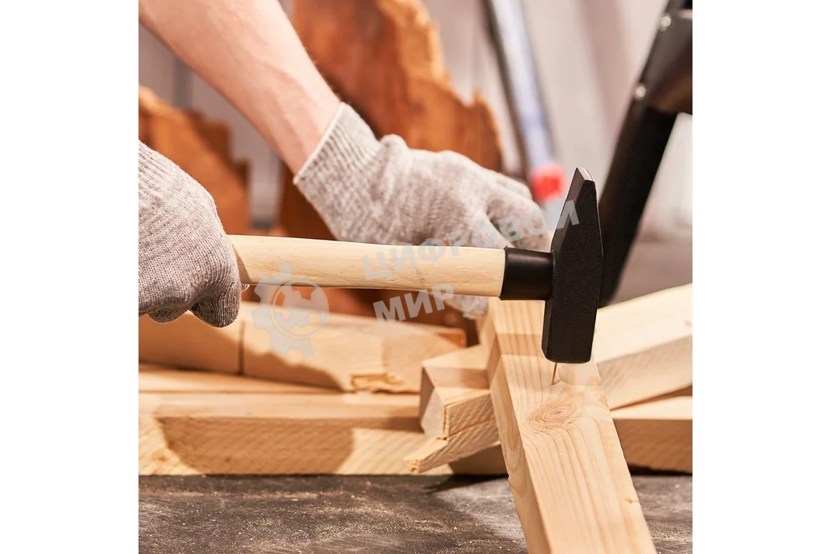 Молоток слесарный Rexant 12-8105 с деревянной рукояткой, 500 г