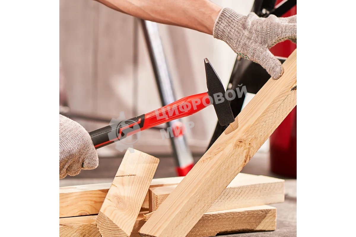 Молоток слесарный Rexant 12-8114 с фибергласовой рукояткой, 400 г