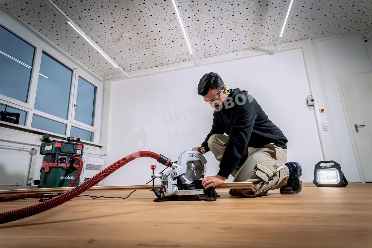 Торцовочная пила Metabo KS 216 M Set 1100Вт 5000об/мин d=216мм