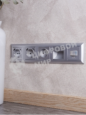 Рамка 5-местная IEK BRITE РУ-5-Бр DECOR 3D-форма алюминий
