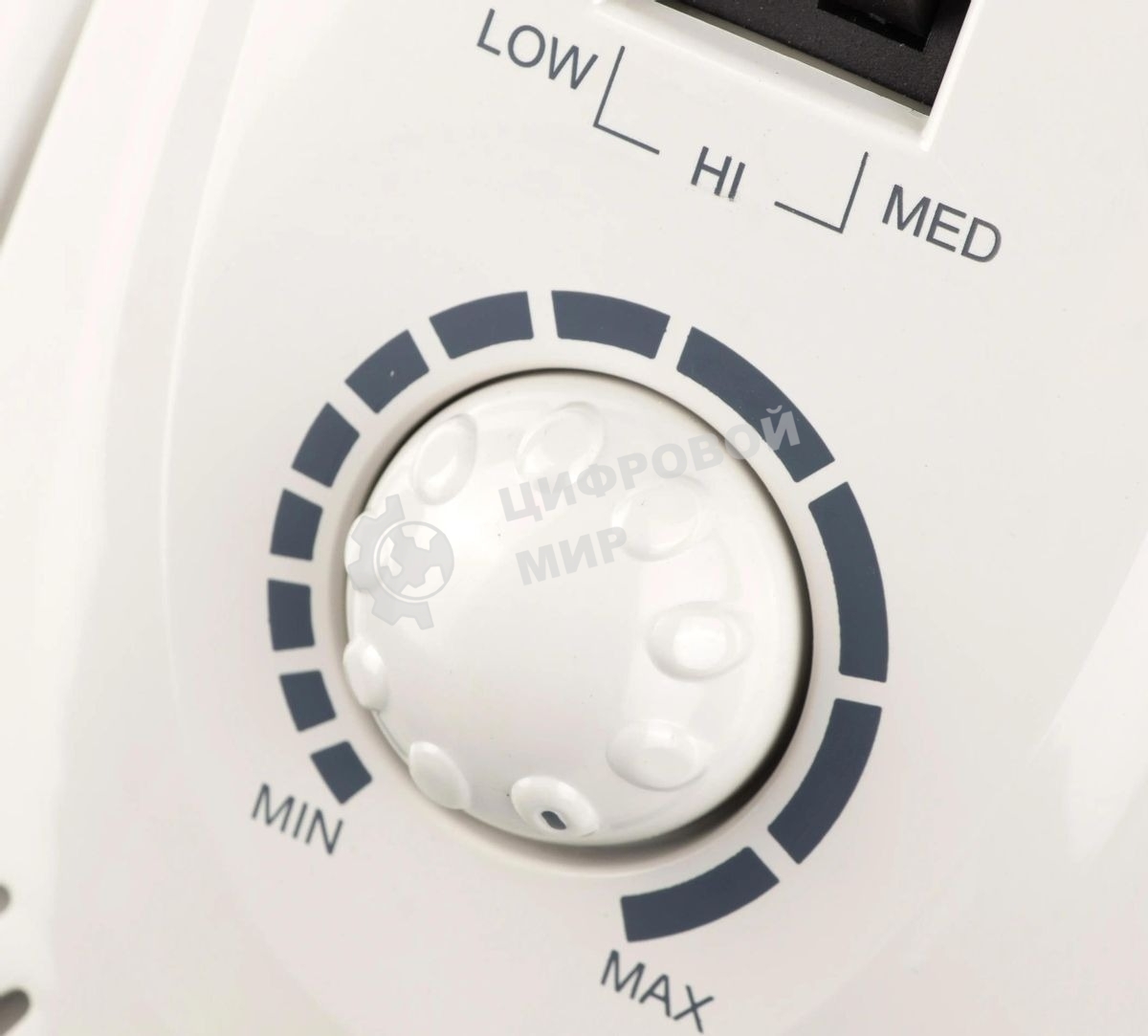 Масляный радиатор Vitek VT-1704 W белый