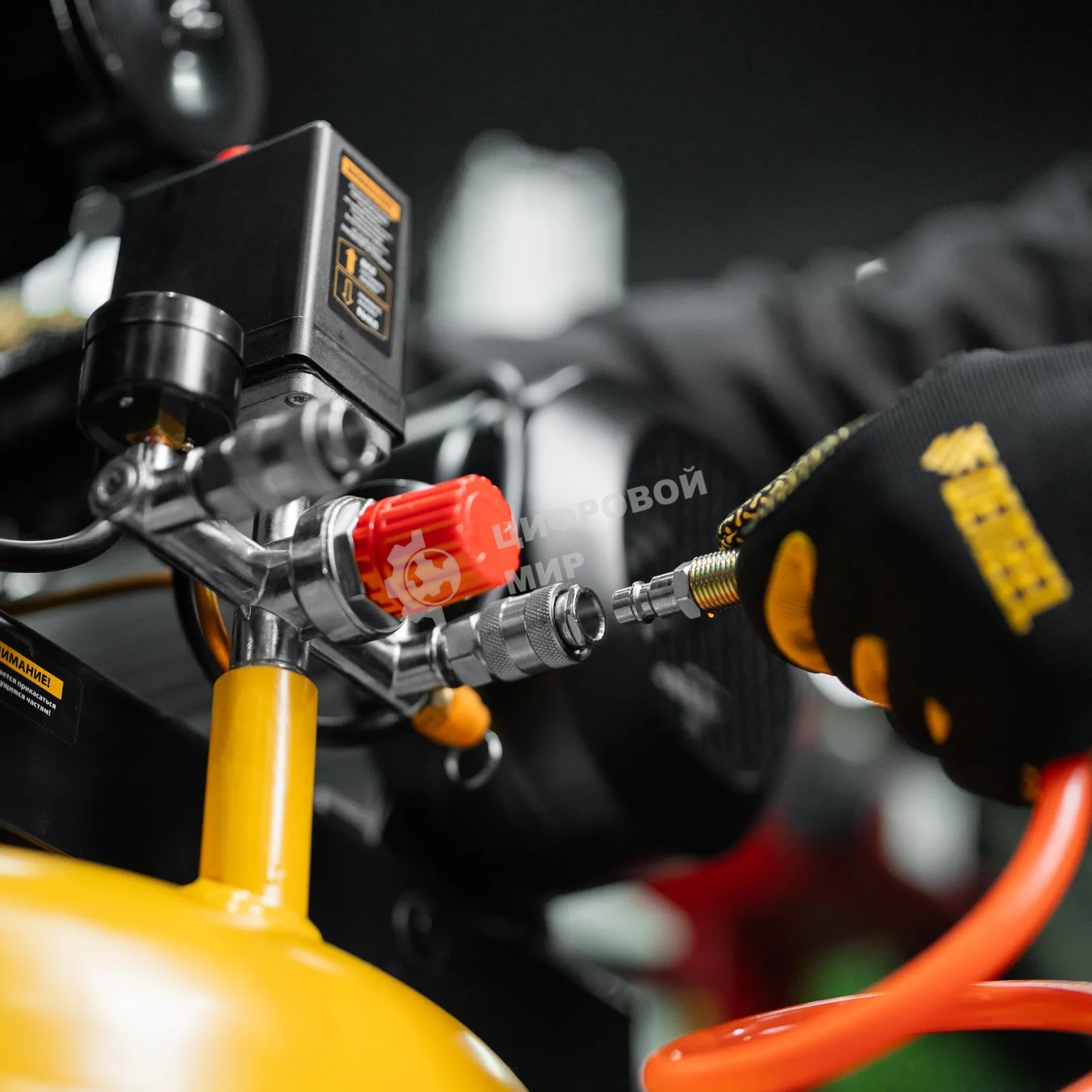 Компрессор воздушный Denzel BCV2200/100V рем. привод, 2,3 кВт, 100 л, 440 л/мин