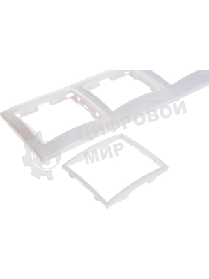 Рамка IEK EMK30-K01-DM РГ-3-КБ 3местн. горизонт. КВАРТА (белый)