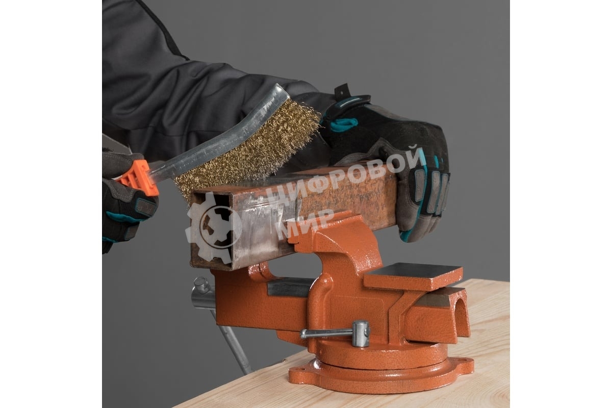 Тиски слесарные Sparta 100мм поворотные с наковальней