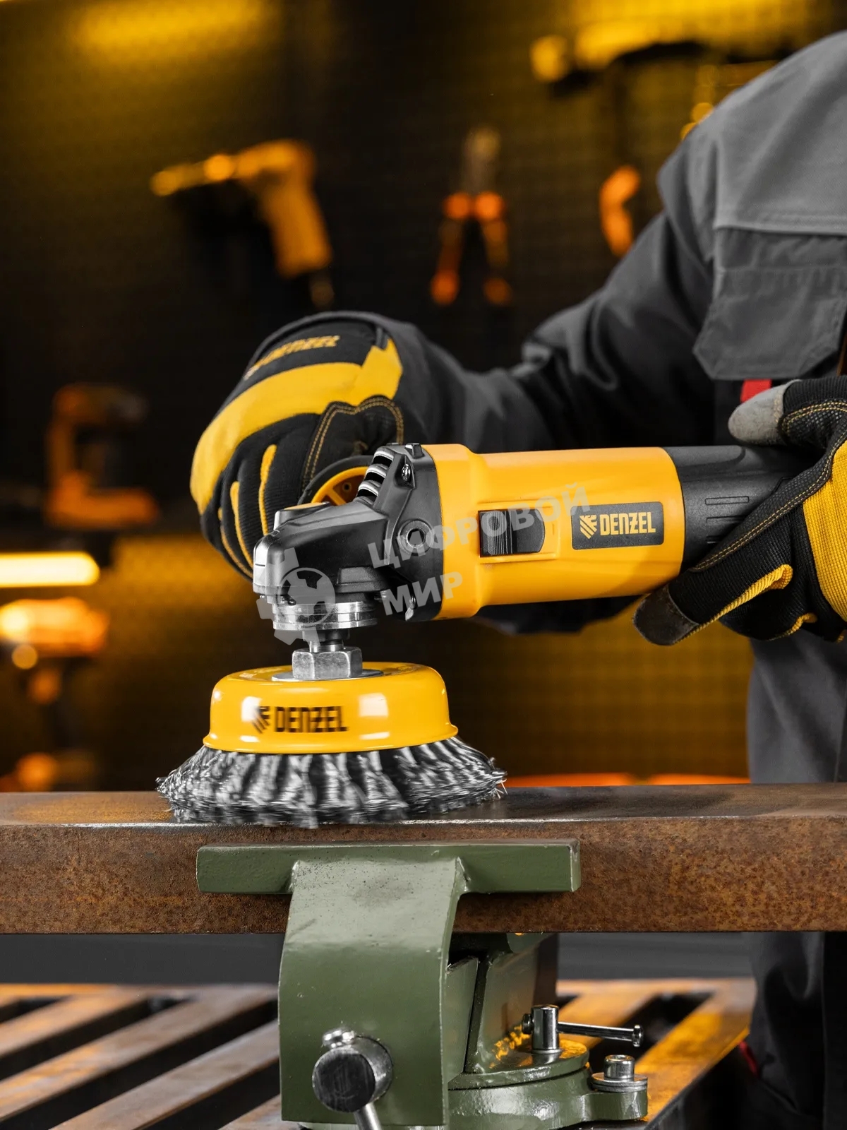 Щетка для УШМ Denzel 125 мм, Чашка, крученая нержавеющая проволока 0,5 мм, М14 746273