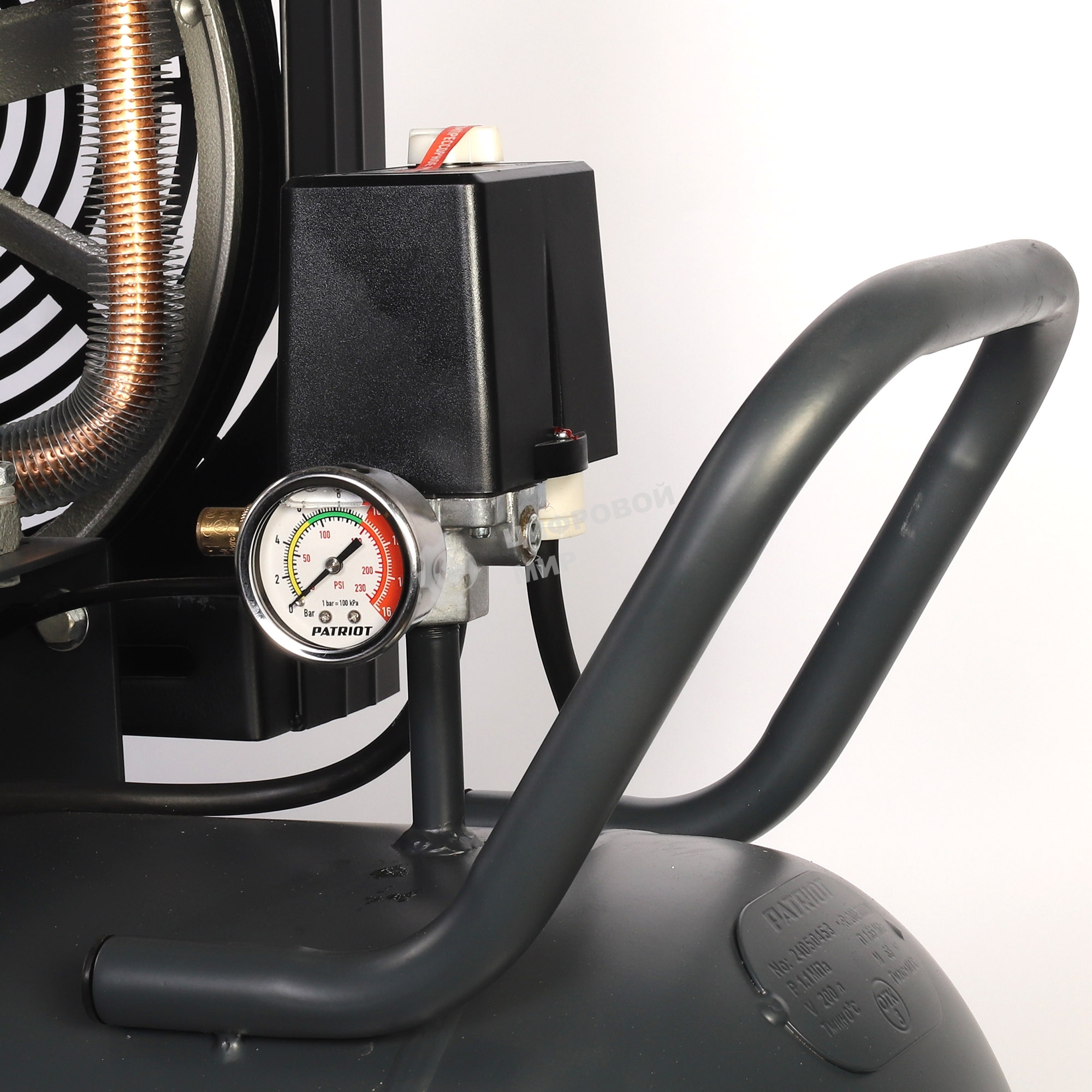 Компрессор поршневой PATRIOT KRX 700 L200 D ременной, масляный, 700 л/мин, 200 л, 10 бар, 4 кВт, 400 В