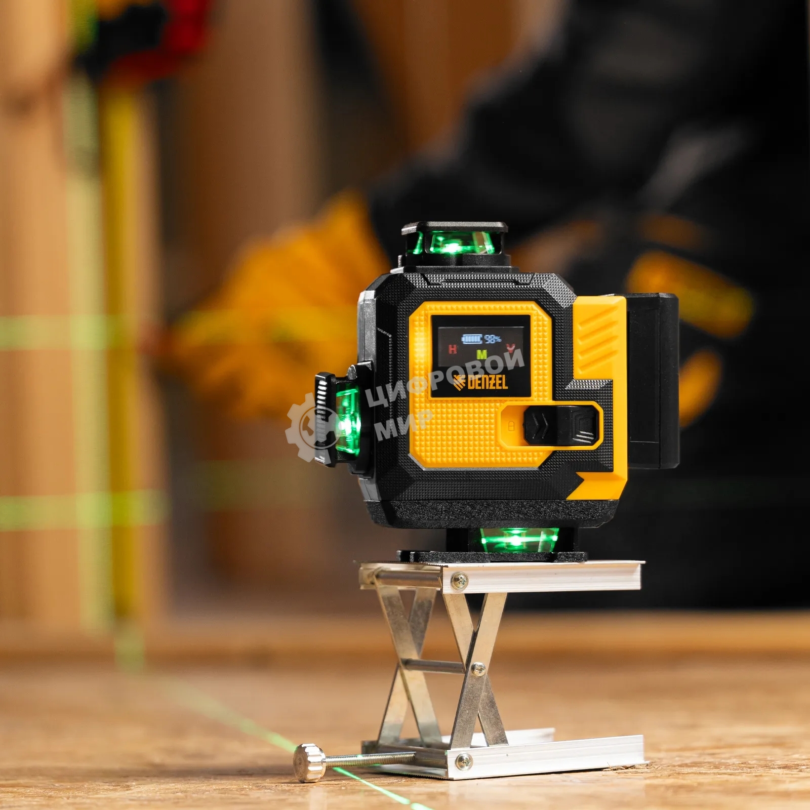 Лазерный уровень мультипризменный Denzel DLV-360-4C, 30 м, зеленый луч, Li-Ion 2,4 Aч, кейс