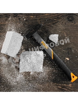 Молоток слесарный Denzel 200 г, кованый, фибергласовая рукоятка c TPR покрытием