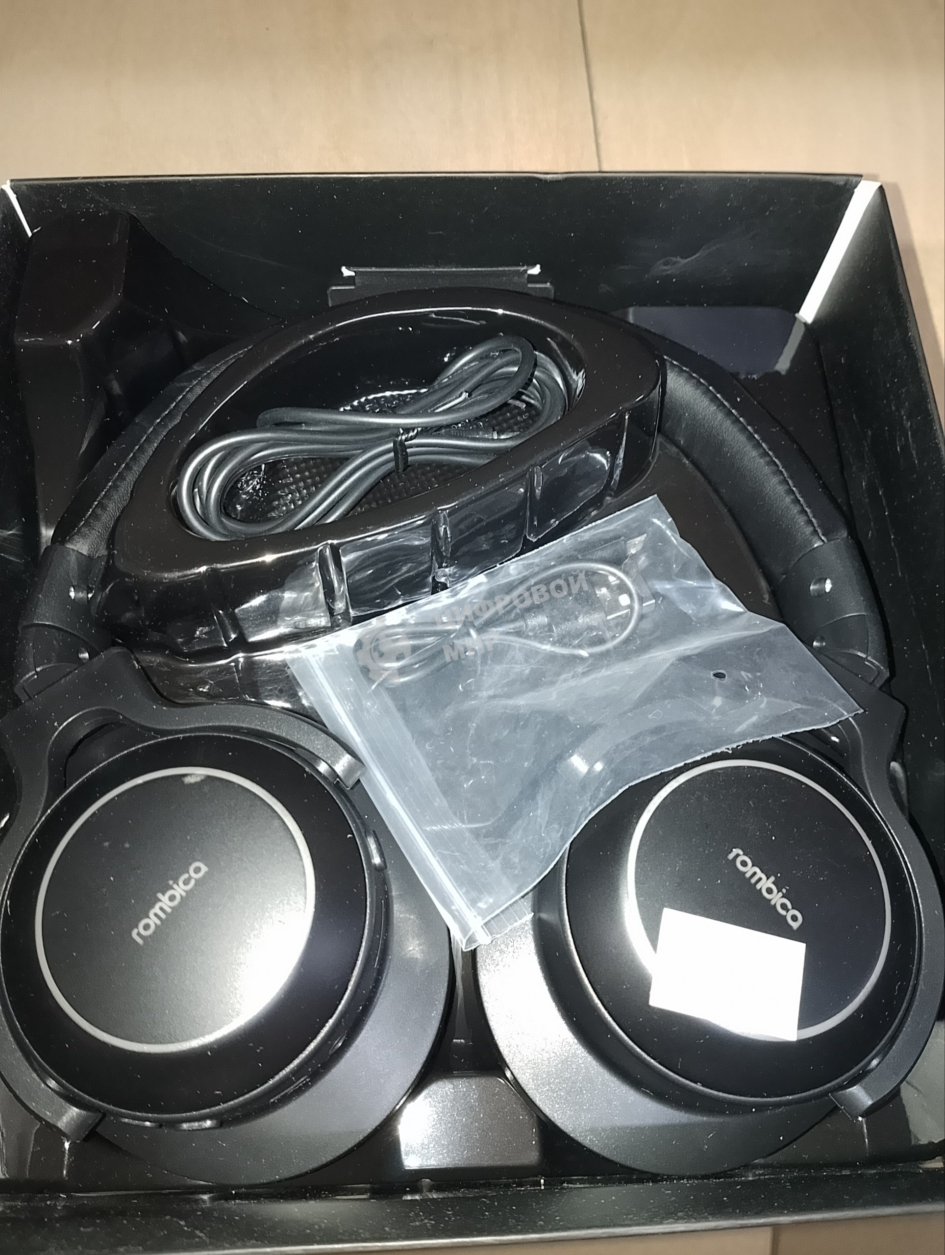 (Из ремонта) Наушники беспроводные ROMBICA MYSOUND BLACK BH-N028 [Cм.описание!]