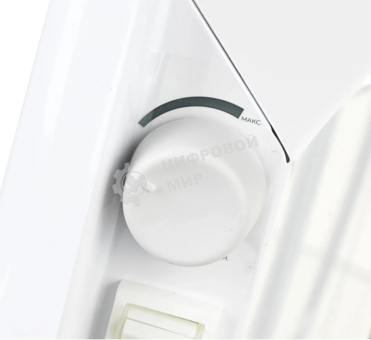 Конвектор электрический Royal Clima REC-R1500M белый, 1500 Вт, 20 м2, термостат