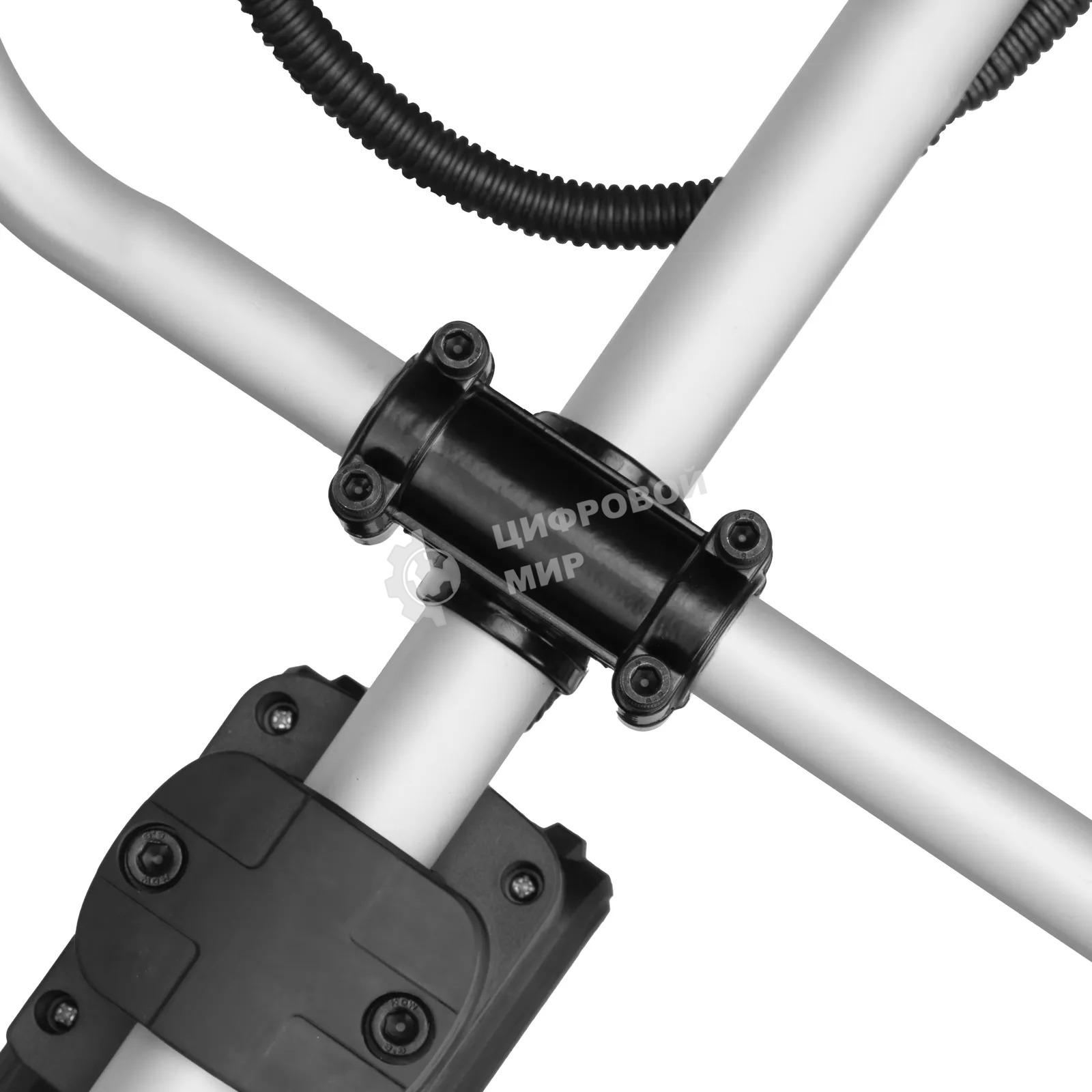 Триммер бензиновый Denzel DT-43E, 43 см3, неразъемная штанга, электростартер, состоит из 2 частей