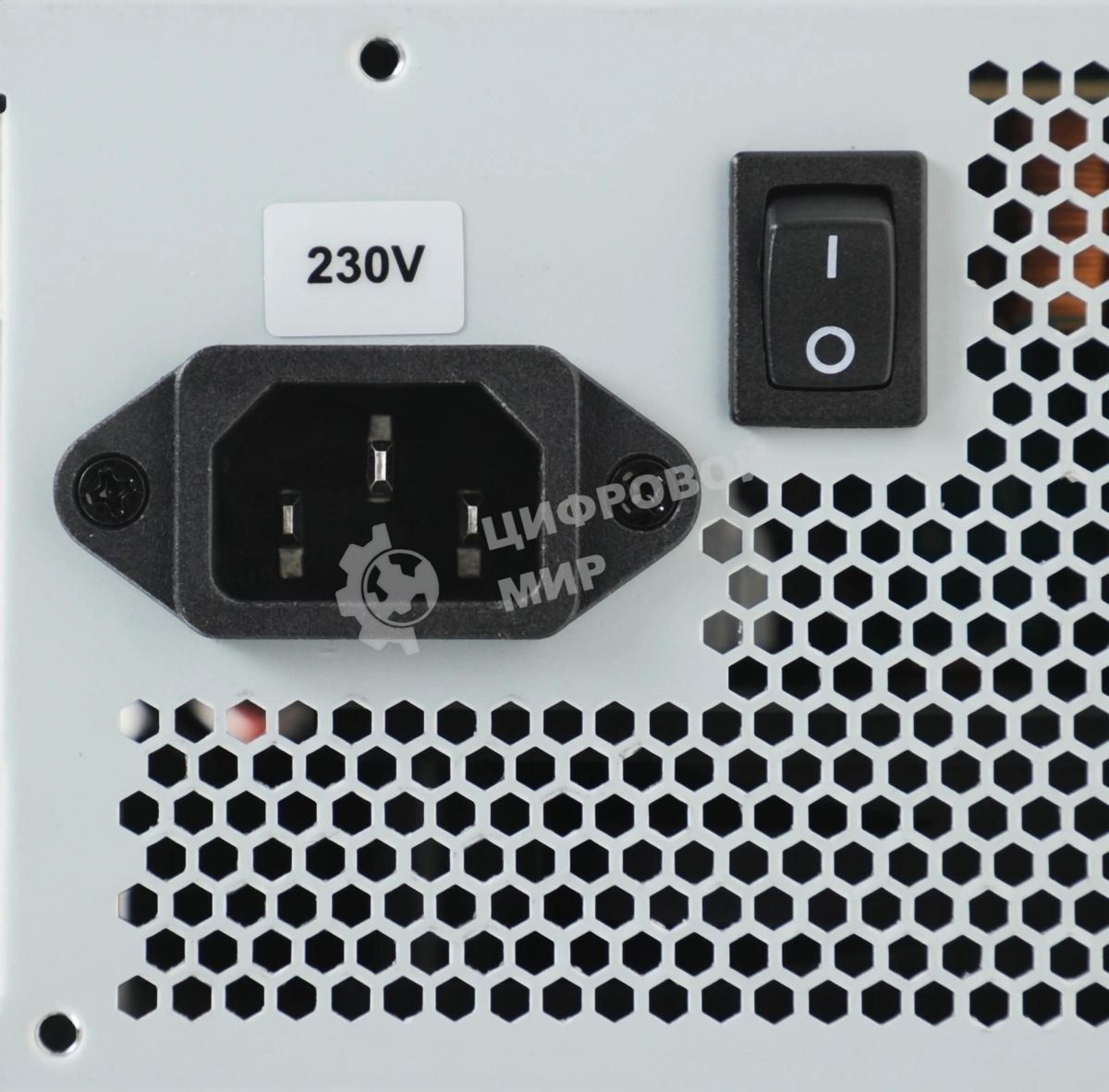 Блок питания Chieftec APB-700B8, 700Вт, 80 PLUS, 120мм, серебристый