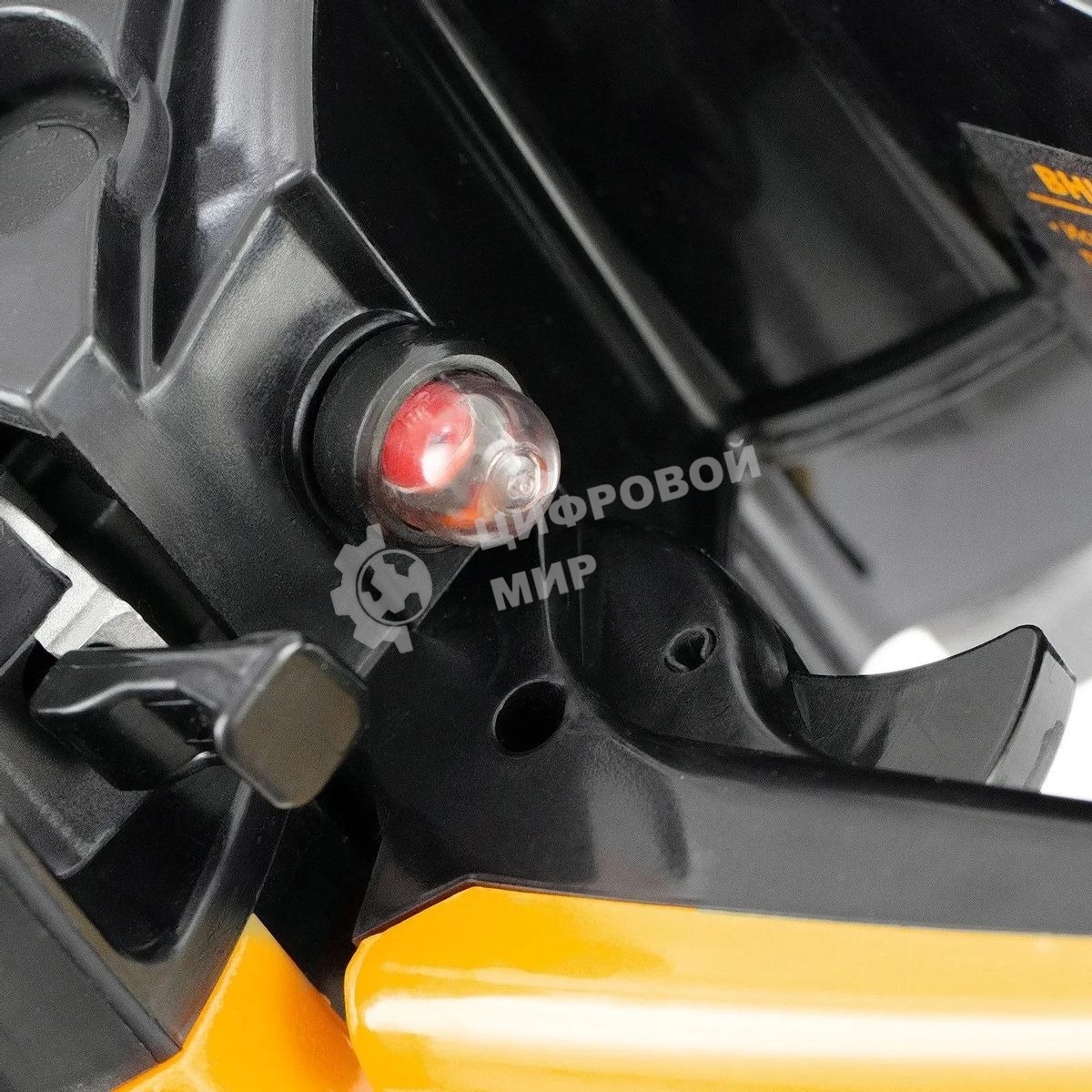 Пила цепная бензиновая Denzel DGS-5218, шина 45 см, 52см3, 3,5 л.с., шаг 0,325, паз 1,5 мм,