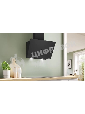 Вытяжка наклонная Bosch DWK67PJ60T черная, 60 см, 700 куб. м/ч, 71 дБ