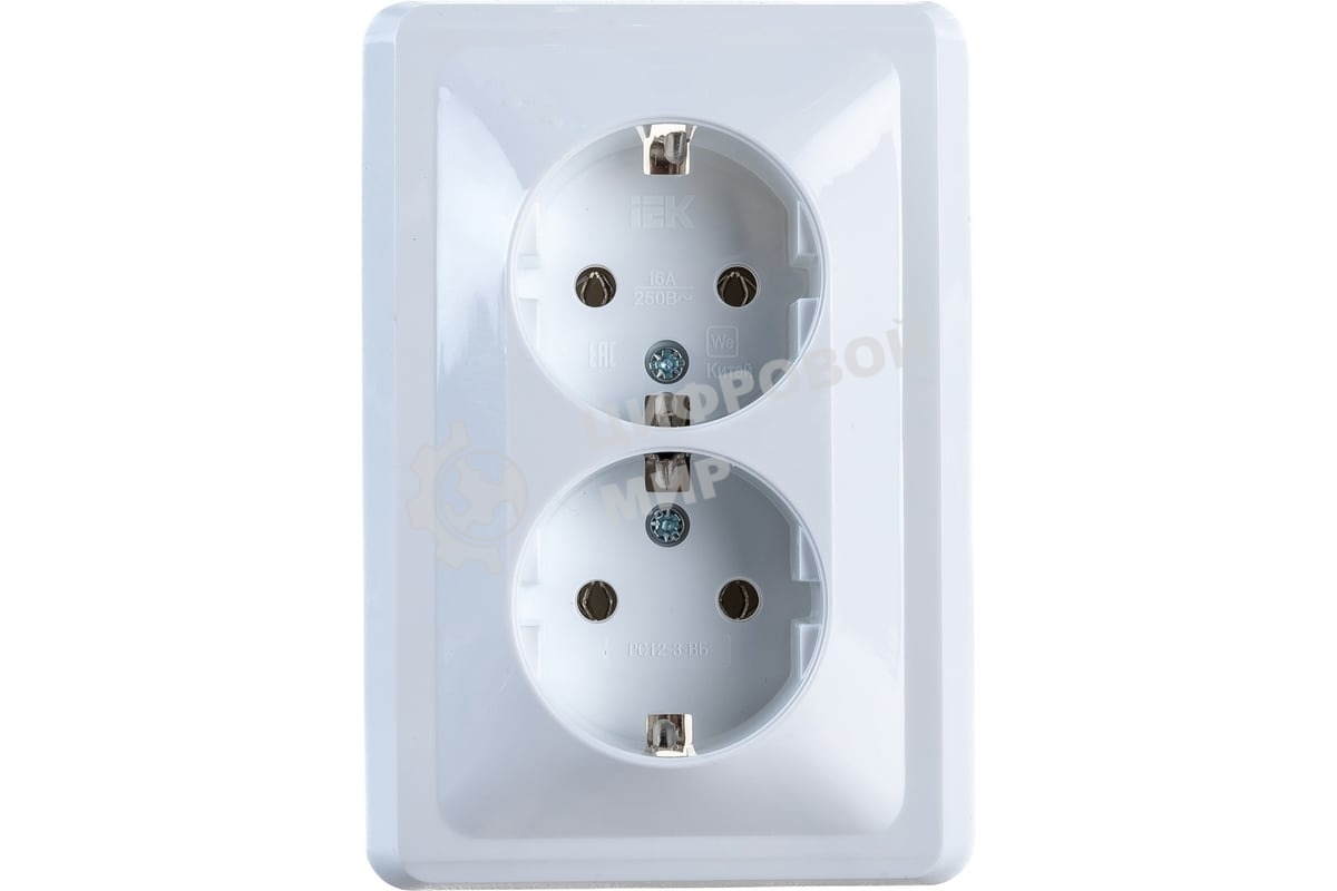 Розетка 2-м СП Вега РС12-3-ВБ с заземл. контактом без защ. штор 16А белый IEK ERV21-K01-16-DM