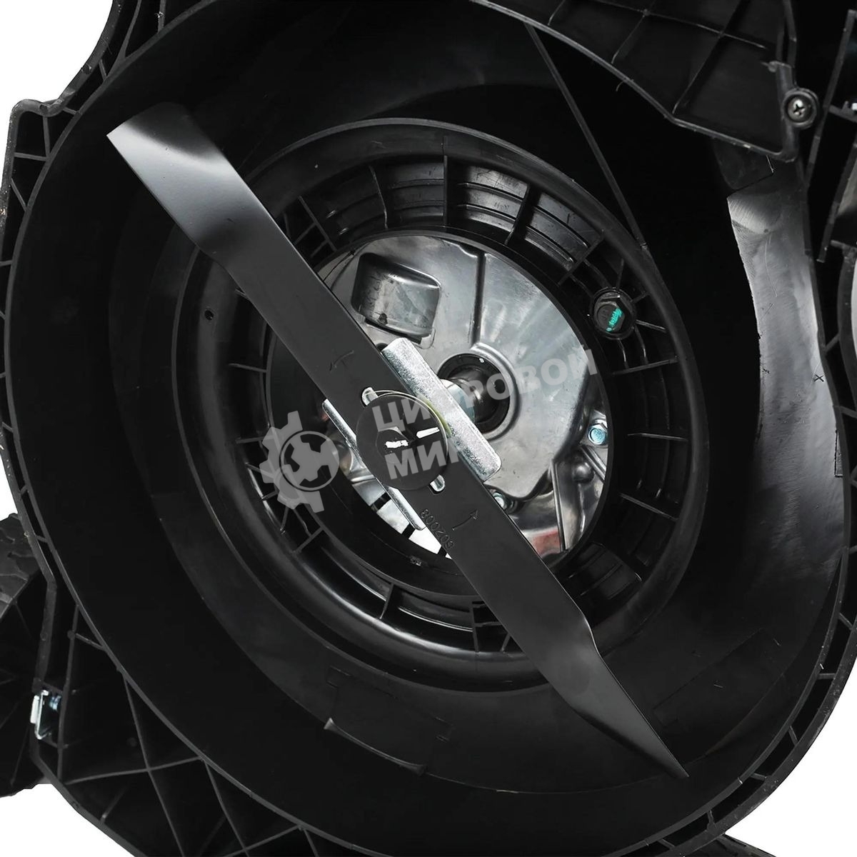 Газонокосилка бензиновая PATRIOT PT 40, 130сс, 3,5 л.с., 40 см, 35л. трав., пластик. дека,