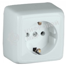 Розетка наружная Hegel Альфа РА16-113 с/з, с изол. пластиной белая