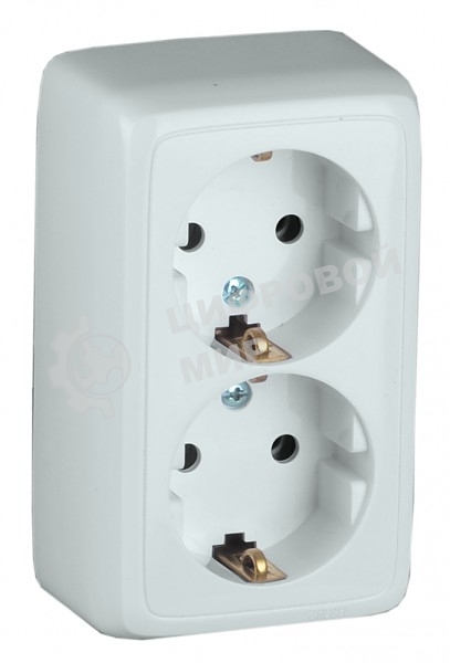 Розетка двойная наружная HEGEL РА16-153 с заземлением с изоляционной пластиной белая