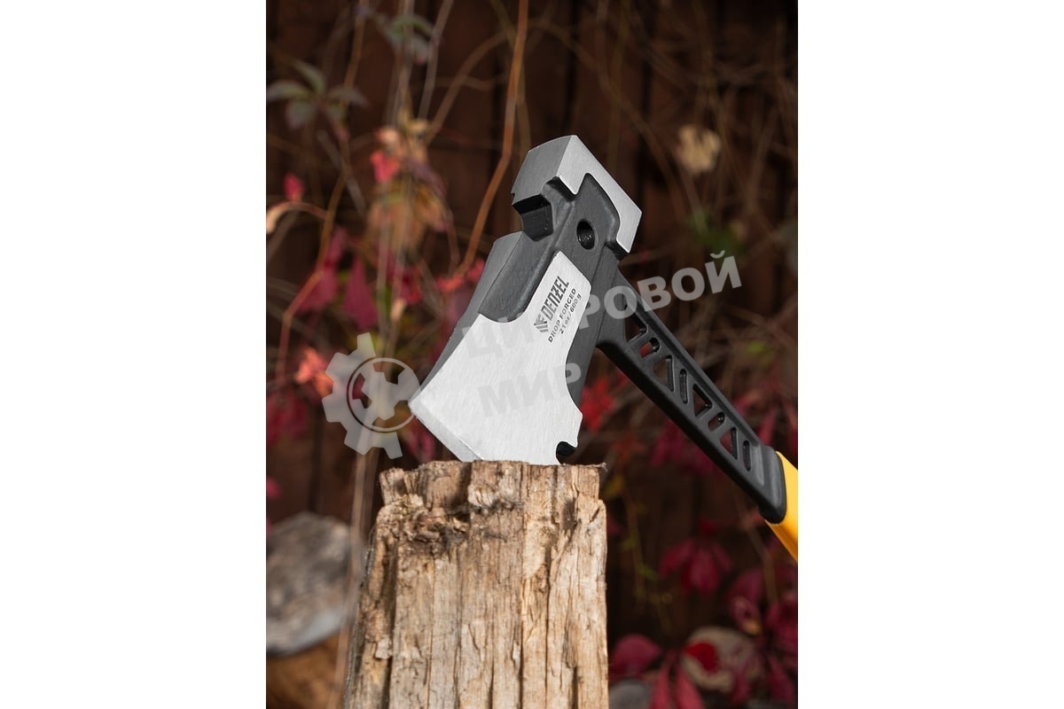 Топор цельнокованый Denzel 600 г, двухкомпонентная обрезиненная рукоятка