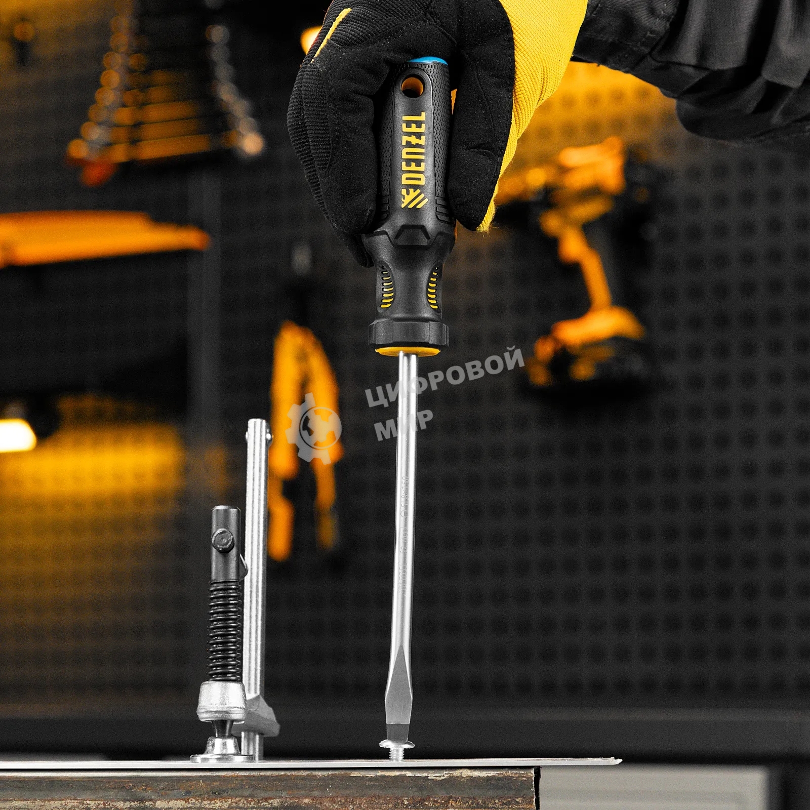 Отвертка Denzel SL8x150 мм, S2, 3к рукоятка